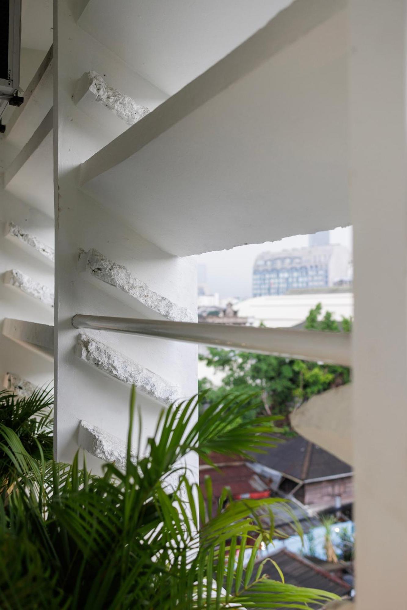 C'House Bangkok Hostel Exterior foto