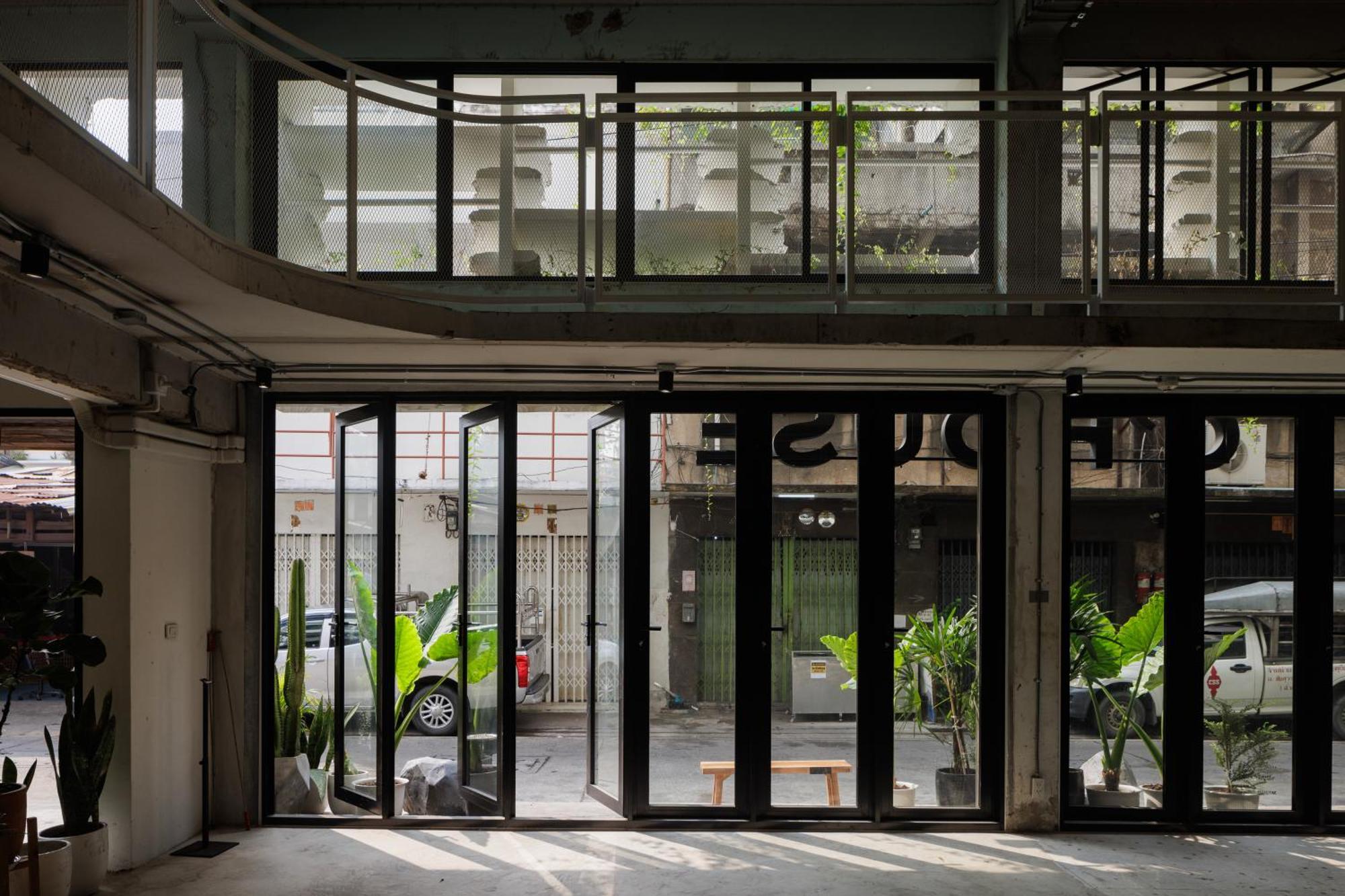 C'House Bangkok Hostel Exterior foto